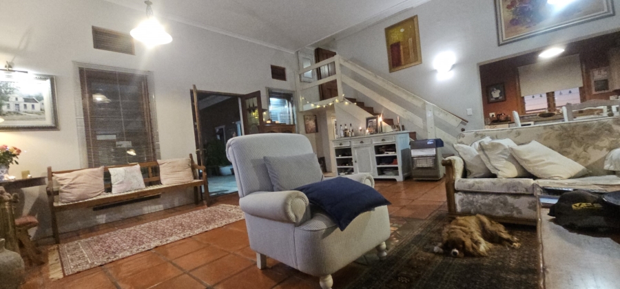 6 Bedroom Property for Sale in Middedorp Western Cape